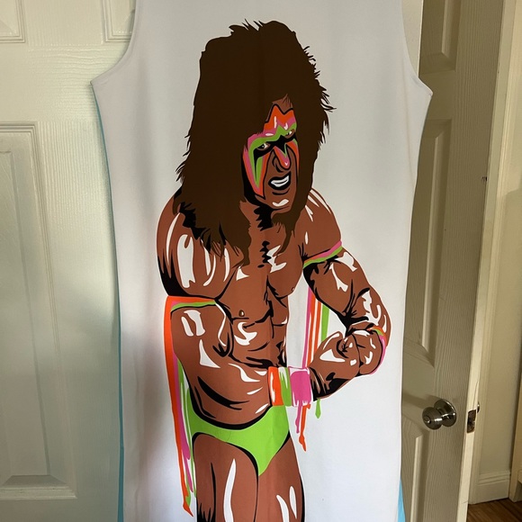 Womens WWE Ultimate Fighter size Large - Picture 3 of 5